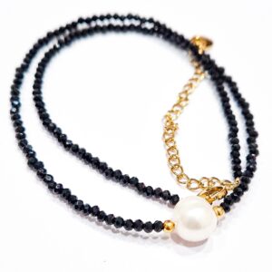 Collana cristalli neri e perla