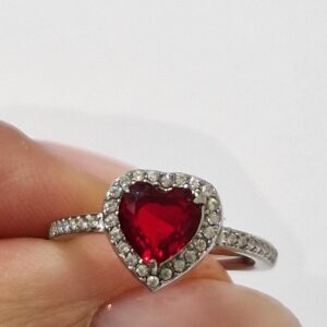 Anello solitario cuore rosso (silver)